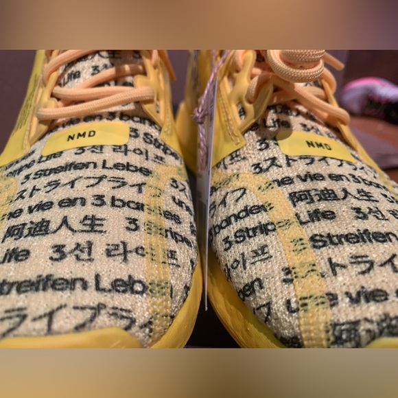 Adidas NMD_R1 V2 SZ 6.5 - Picture 2 of 10